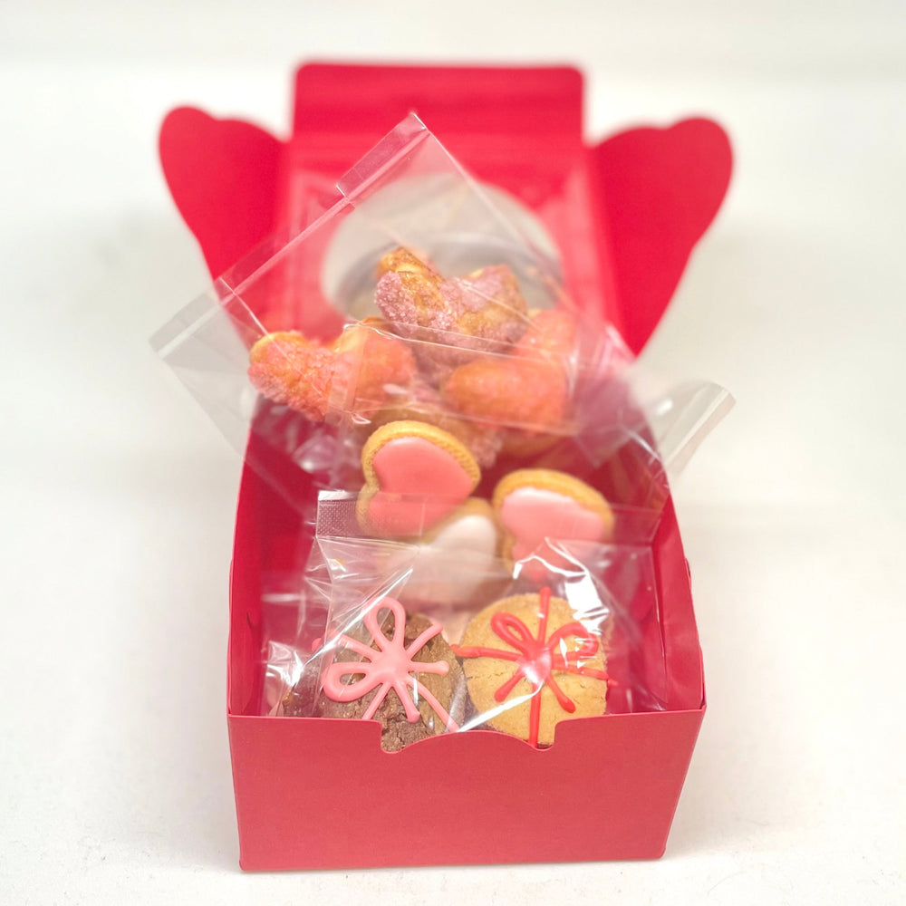 Cookie Gift Box - Red Heart edition