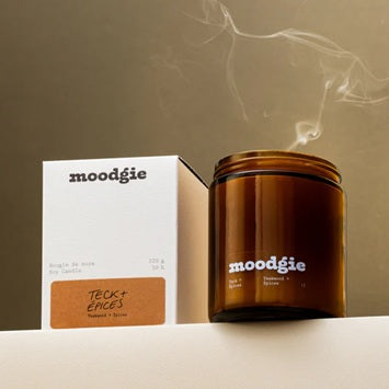 Teakwood + Spices Candle🍁