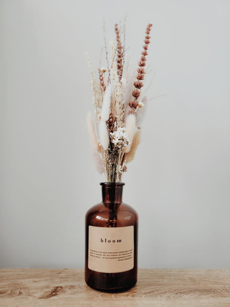 
            
                Load image into Gallery viewer, Dried Bouquet in Glass Vase
            
        