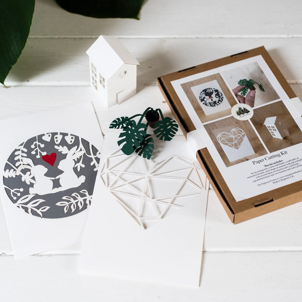 
            
                Load image into Gallery viewer, DIY Paper Craft Kit
            
        